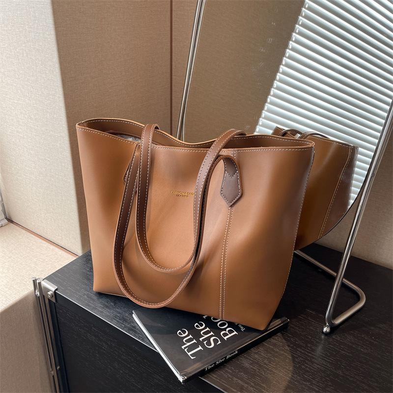 Diamond Tote/M taupe/taupe |  Womens Tote Bags Bags taupe